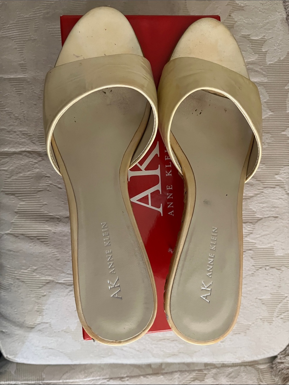 Anne Klein Ivory Patent Leather Open-Toe Slide Mules